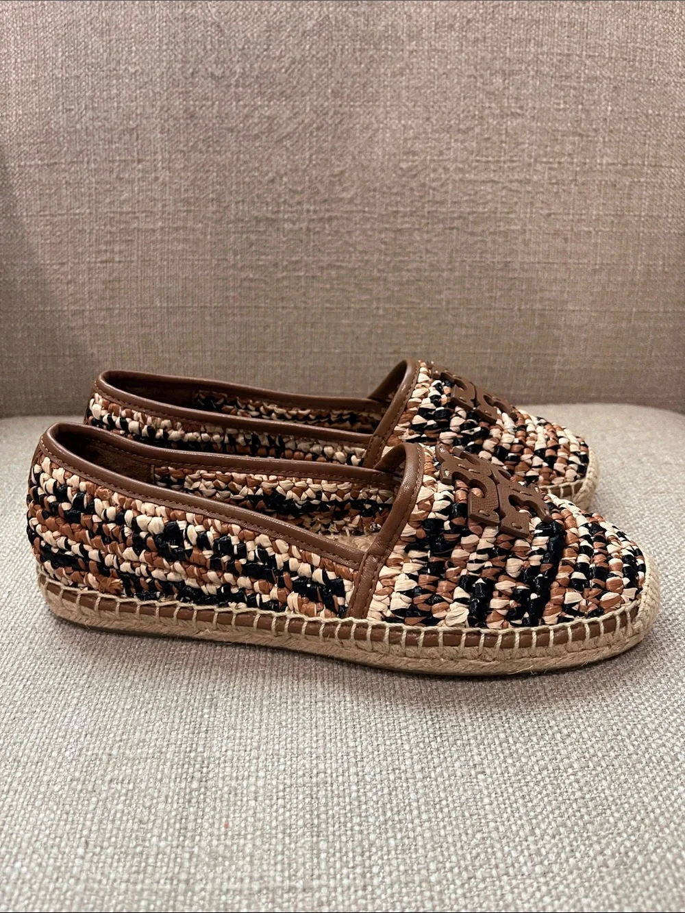 NEW Tory Burch evenly Crochet Raffia Espadrille Flats Size 5.5